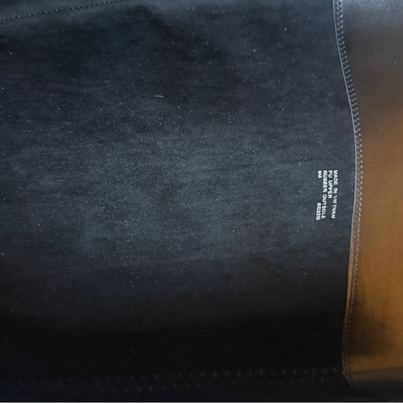 Original Michael Kors Black Leather Women's Boots worn once - Picture 7 of 7